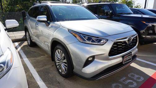 2023 Toyota Highlander Platinum