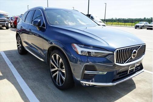 2023 Volvo XC60 B5 Ultimate Bright Theme