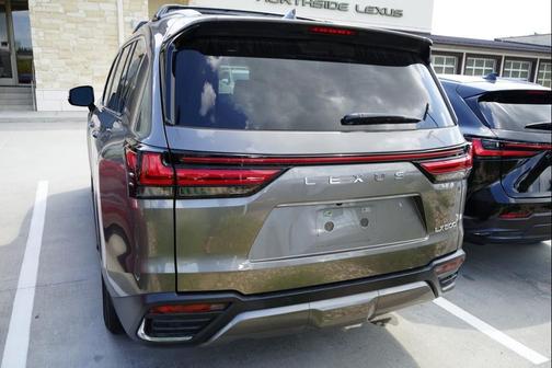 2022 Lexus LX 600 Luxury