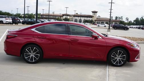 2025 Lexus ES 350 Base