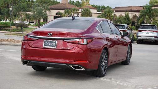 2025 Lexus ES 350 Base