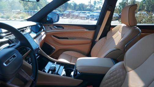 2025 Jeep Grand Cherokee L Summit Reserve