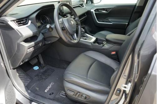 2021 Toyota RAV4 Hybrid XLE Premium