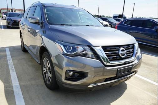 2019 Nissan Pathfinder SV