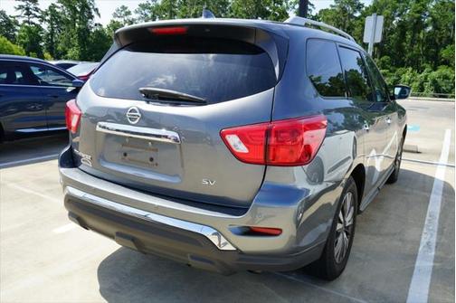 2019 Nissan Pathfinder SV