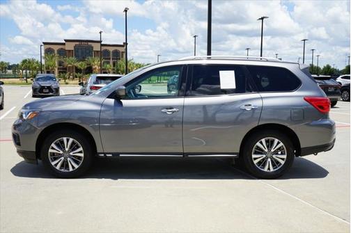 2019 Nissan Pathfinder SV
