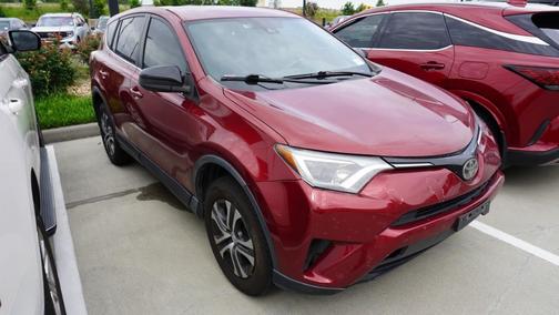 Ruby Flare Pearl 2018 Toyota RAV4 LE