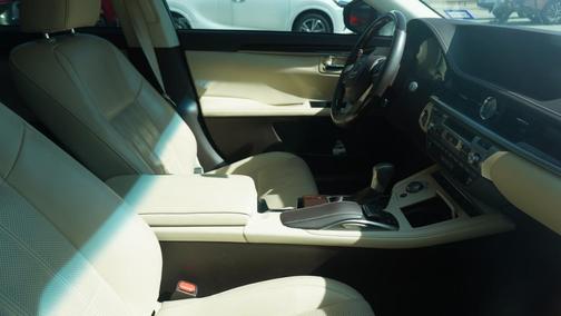 2017 Lexus ES 350 Base