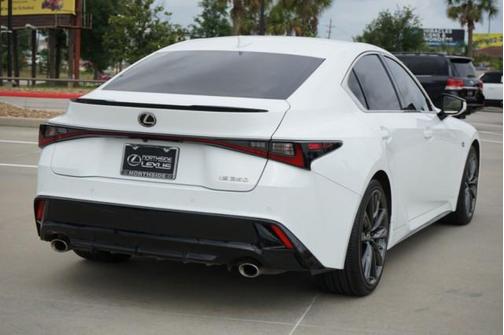 2022 Lexus IS 350 Base