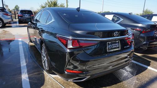 2023 Lexus ES 350 Base