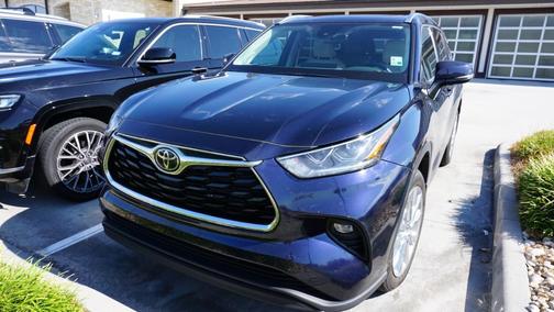 2025 Toyota Highlander Hybrid Limited