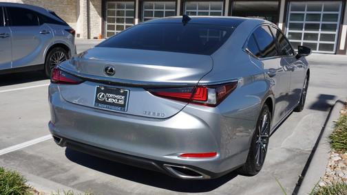 2023 Lexus ES 350 Base