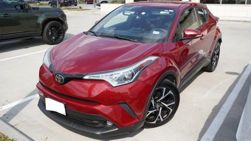 2018 Toyota C-HR XLE FWD (Natl)