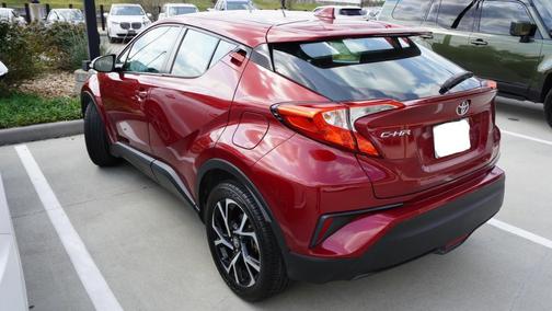 2018 Toyota C-HR XLE FWD (Natl)