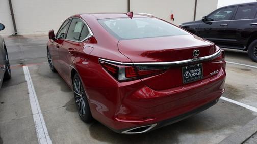 2025 Lexus ES 350 Base