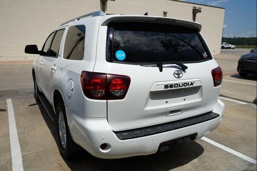 2019 Toyota Sequoia SR5