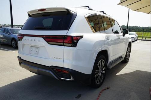2022 Lexus LX 600 Luxury