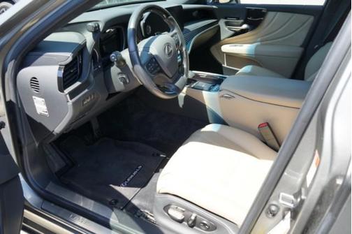 2022 Lexus LS 500 Base