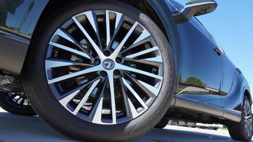 Nori Green Pearl 2023 Lexus RX 350 Premium Plus