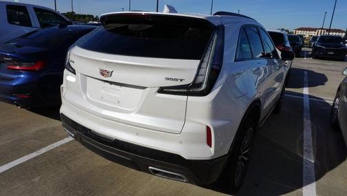 2025 Cadillac XT4 Sport