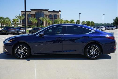 2025 Lexus ES 350 Base