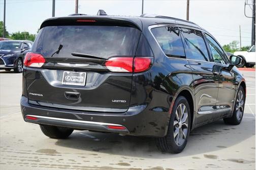 2017 Chrysler Pacifica Limited