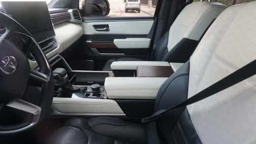 2022 Toyota Tundra Hybrid Capstone