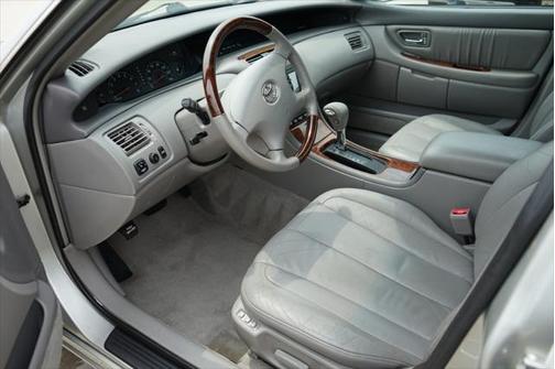 2004 Toyota Avalon XLS