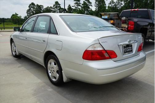2004 Toyota Avalon XLS