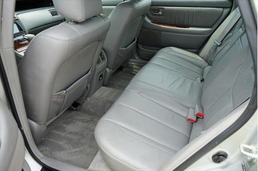 2004 Toyota Avalon XLS