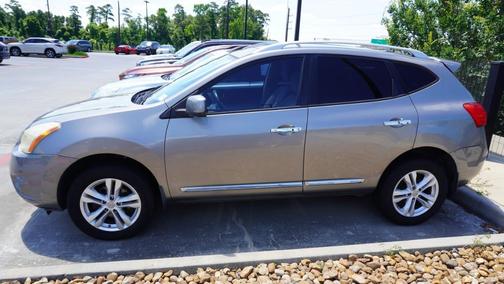 Gray 2012 Nissan Rogue SV