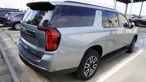 2024 GMC Yukon XL 4WD AT4