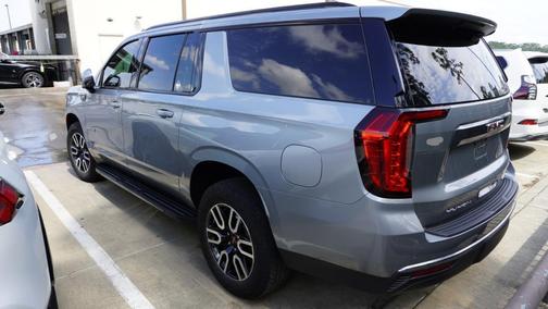 2024 GMC Yukon XL 4WD AT4