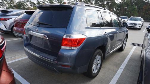2013 Toyota Highlander SE