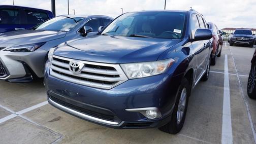2013 Toyota Highlander SE