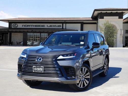 2026 Lexus LX 700h Luxury