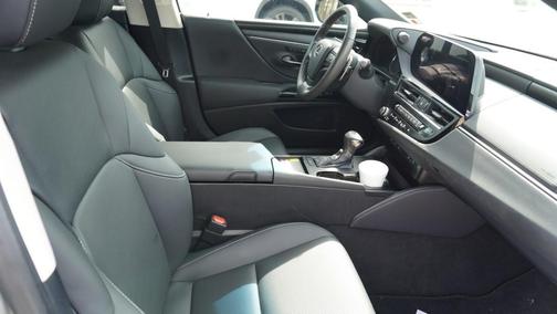 2023 Lexus ES 350 Base