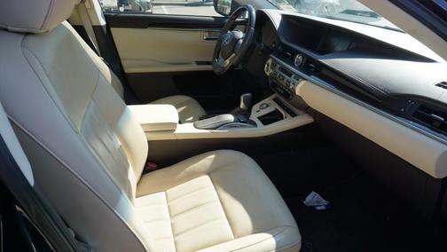 2017 Lexus ES 350 Base