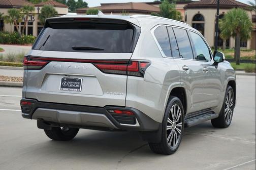 2023 Lexus LX 600 Luxury