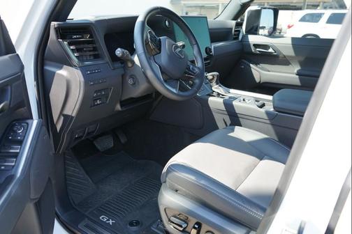 2024 Lexus GX 550 Luxury+