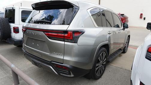 2023 Lexus LX 600 Luxury