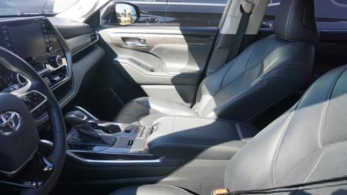 2020 Toyota Highlander Limited