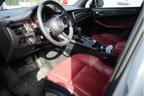 2023 Porsche Macan GTS