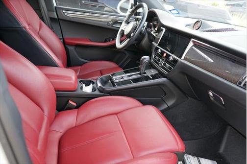 2023 Porsche Macan GTS