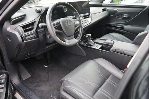 2022 Lexus ES 350 Ultra Luxury