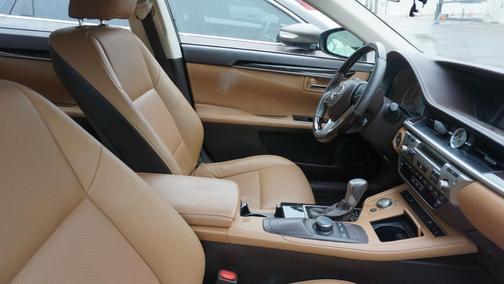 2016 Lexus ES 350 Base