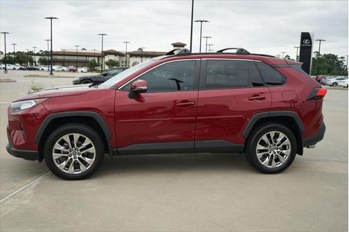 2021 Toyota RAV4 XLE Premium