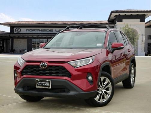 2021 Toyota RAV4 XLE Premium