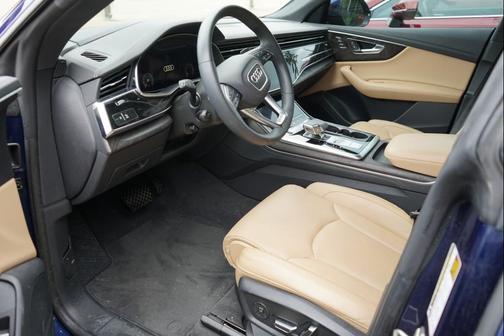2023 Audi Q8 55 Prestige