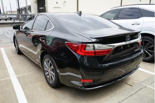 2018 Lexus ES 300h Base